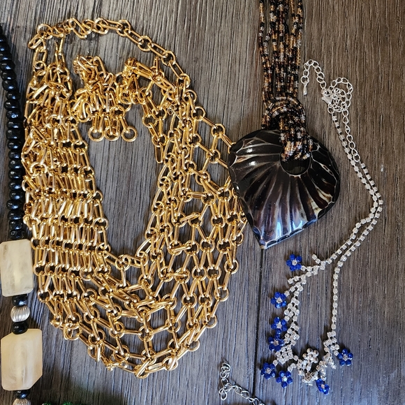 Womans Large jewelry lot 5lbs bracelets necklaces most preowned - Picture 9 of 16